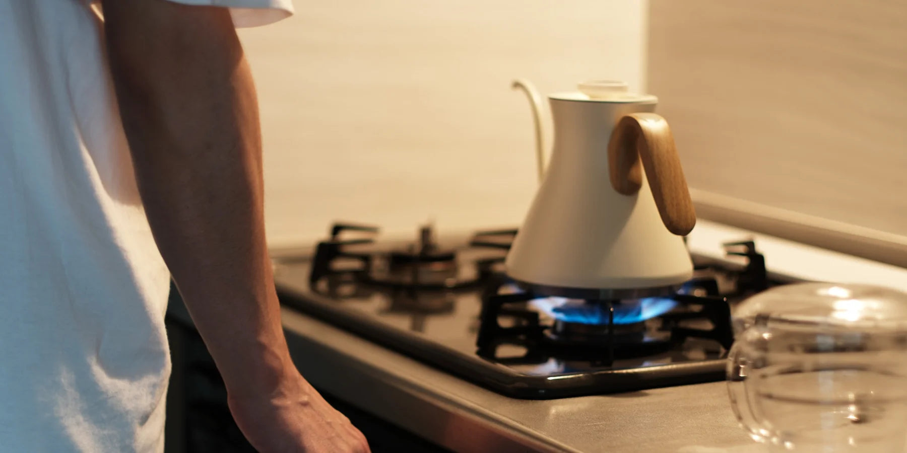 The Japan collection Explore 700 kettle warming on a stove