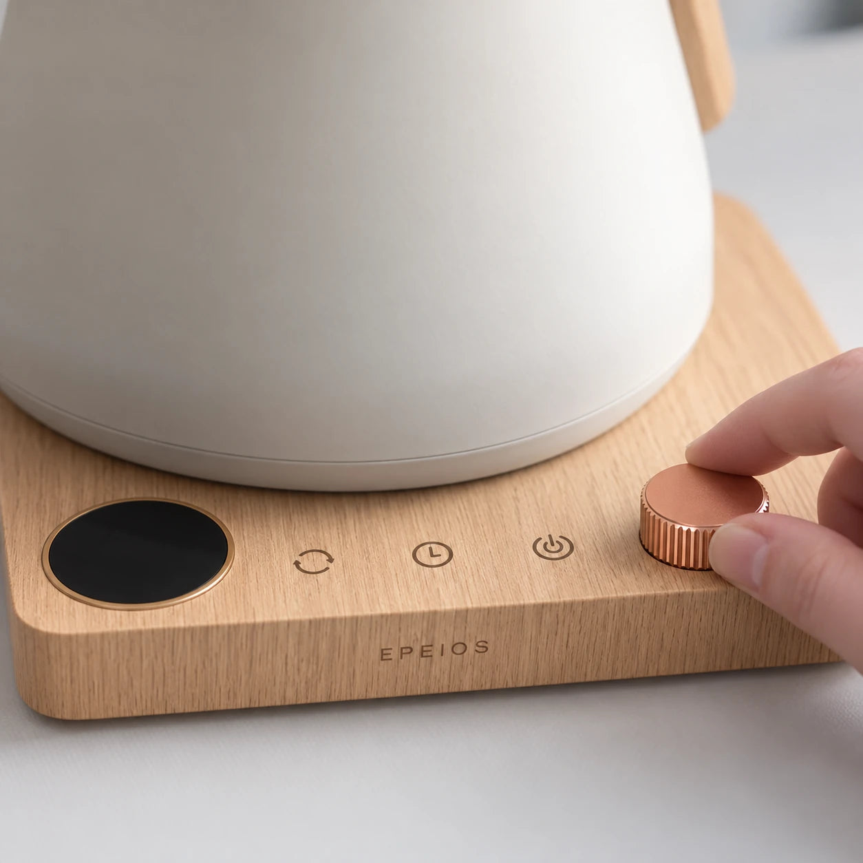 The U.S. kettle temperature controls in close detail